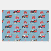 Landtiere & rote Traktor Barnyard Boys Muster Geschenkpapier Set (Vorderseite)