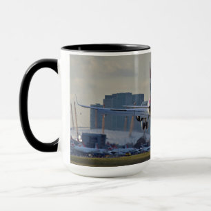 Landung am London-Stadtflughafen Tasse