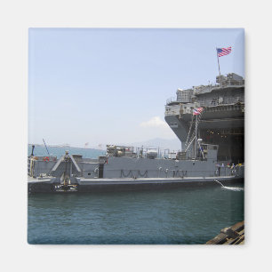 LandungsbootGebrauchsbewegen in Position Magnet