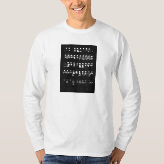 Lange Hülsenspitze der coolen städtischen T-Shirt (Vorderseite)