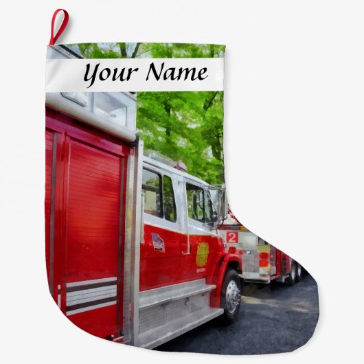 Lange Schlange der Löschfahrzeuge Großer Weihnachtsstrumpf (Vorderseite)