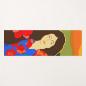 Langhaarige Frau auf Mohnfeld Yogamatte (Vorderseite (Horizontal))