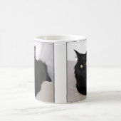 Langhaarige Schwarze Katze Entspannen auf dem Sofa Kaffeetasse (Mittel)