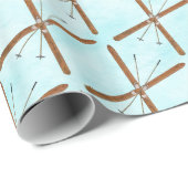 Langlaufski im Schnee Geschenkpapier (Rolleneckpunkt)