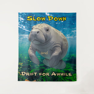 Langsame Abnahme und Drift für Inspiriert Manatee Wandteppich