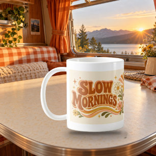 Langsame Morgen Guter Kaffee Retro-Typografie-Tass Kaffeetasse