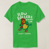 Langsame Roller Skaten Club Funny Turtle and Sloth T-Shirt (Design vorne)