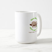 langsamer - glattes grafisches T-Shirt und Geschen Kaffeetasse (VorderseiteRechts)