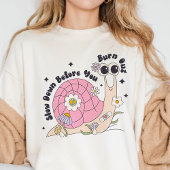 Langsamer werden, bevor du ausbrennst Tri-Blend shirt