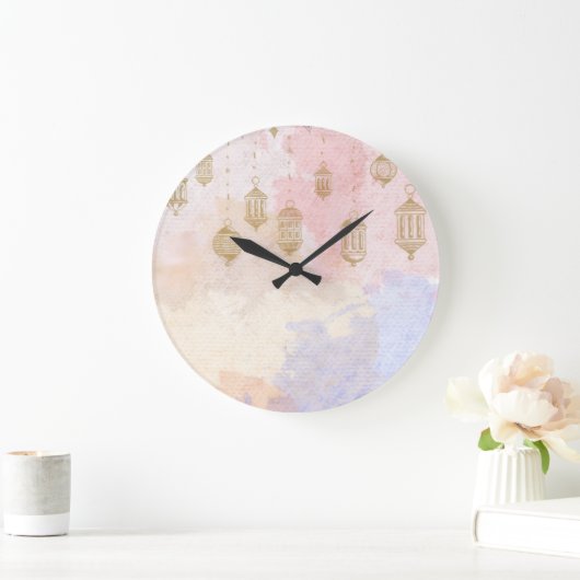 “Lantern Dreams” Pastel Ramadan  Große Wanduhr (Zuhause)