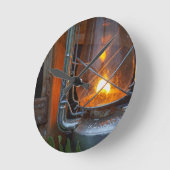 Lantern im Plains Camp, Krüger Nationalpark Runde Wanduhr (Winkel)