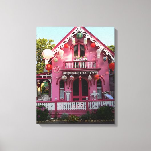 Lanterns and Pink Gingerbread - Martha's Vineyard Leinwanddruck (Vorderseite)