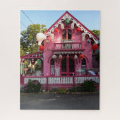 Lanterns and Pink Gingerbread - Martha's Vineyard Puzzle (Vertikal)