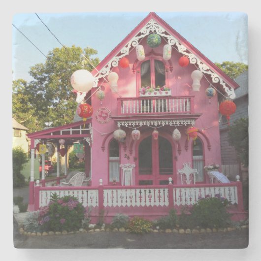 Lanterns and Pink Gingerbread - Martha's Vineyard Steinuntersetzer (Vorderseite)