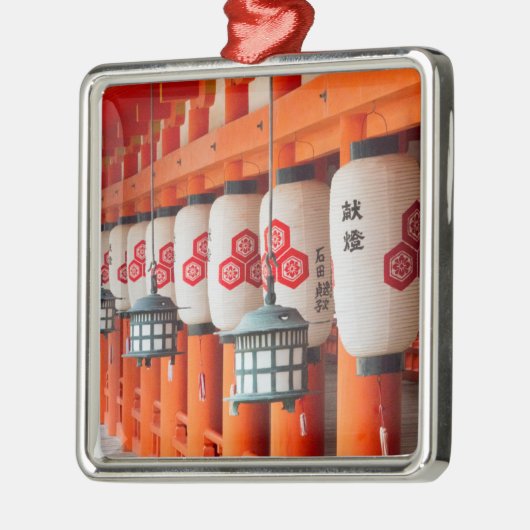 Lanterns im Itsukushima-Schrein Ornament Aus Metall (Links)