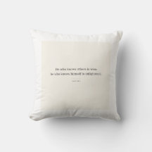 Lao Tzu Kissen: Ruhe in stiller Weisheit