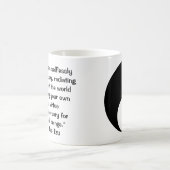 Lao Tzu on Darkness Zitat Kaffeetasse (Mittel)