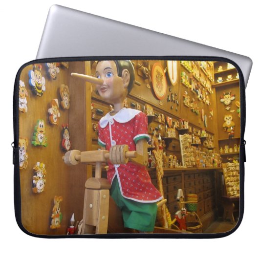 Laptop-Hülse--Pinocchio Puppe Laptopschutzhülle (Vorderseite)