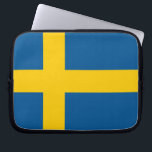 Laptop-Sieb der schwedischen Flagge Laptopschutzhülle<br><div class="desc">Schützen Sie Ihr Gerät stilvoll mit unserem schlanken Laptop-Ärmel mit der Flagge Schwedens! Diese hochwertige Laptop-Hülle ist mehr als nur ein Schutzhülle, sie ist ein Fest der schwedischen Kultur und Stolz. Das lebendige Design zeigt die berühmte schwedische Flagge und ist somit ein einzigartiges Accessoire, mit dem Sie Ihre Liebe für...</div>