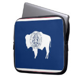 Laptop-Sieb mit der Flagge des Wyoming-Staates Laptopschutzhülle (Vorderseite Links)