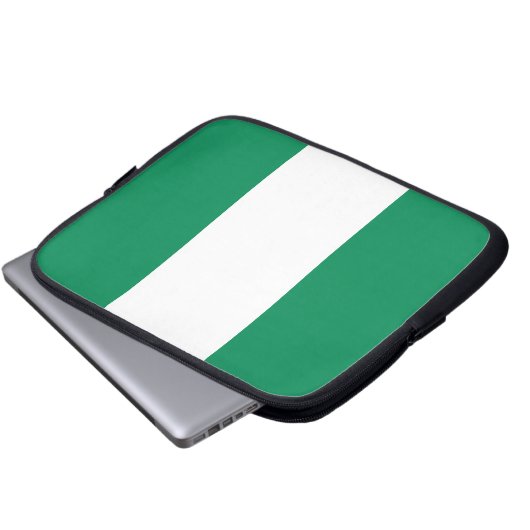 Laptop-Sieb mit Flagge Nigerias Laptopschutzhülle (Vorne Knopf)