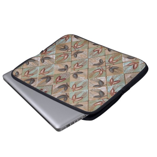 Laptop-Sieb mit Pinecones-Muster Laptopschutzhülle (Vorne Knopf)