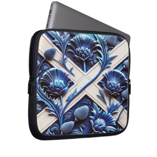 Laptop-Sieb mit schottischem Thistle-Design Laptopschutzhülle (Vorne Rechts)