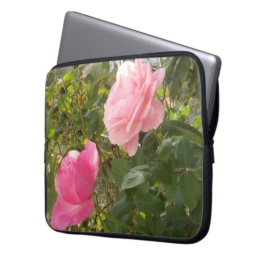 LAPTOP SLEEVE (Vorderseite Links)