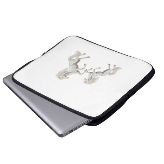 Laptop Sleeve Pferde (Vorne Knopf)