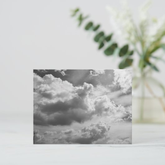 Large Gray Cloud Sky Postkarte (Stehend Vorderseite)