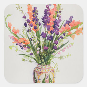 Larkspur und Gladioli in einem marokkanischen Vase Quadratischer Aufkleber