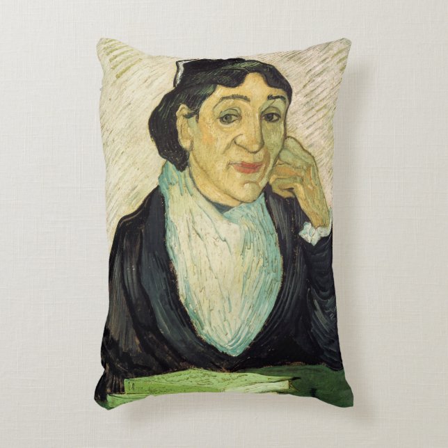 L'Arlesienne (Madame Ginoux) von Vincent van Gogh Dekokissen (Vorderseite(Vertikal))