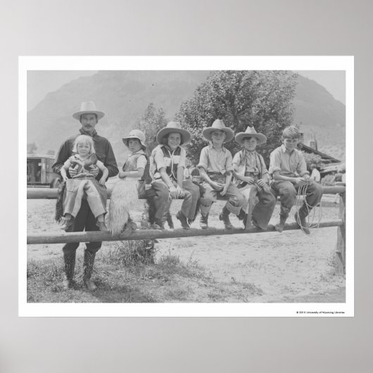 Larry Larom mit sechs Kindern. Poster (Vorne)