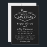 Las Vegas Fabulous Hochzeit in Urlaubsort Einladun Einladung<br><div class="desc">Eine Einladung für eine Las Vegas Hochzeit mit dem fabelhaft beleuchteten Schild in einem eleganten Imitat Silberfolie-Effekt auf einem schwarzen Hintergrund, entworfen mit einer Hochzeit in Urlaubsort, die Platz für optionale Reise und Unterkunft Details auf der Rückseite, macht dies zu einer erschwinglichen und schicken Casino Kapelle Hochzeitseinladung. Pair es mit...</div>