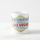 Las Vegas-Revuegirl und -zeichen Kaffeetasse (Mittel)
