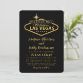 Las Vegas Sign in Gold Wedding Einladung (Stehend Vorderseite)