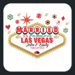 Las Vegas Verheiratetes Paar Matching Urlaub Nevad Quadratischer Aufkleber<br><div class="desc">Dieses Design ist speziell für Paare geeignet,  die in Las Vegas verheiratet sind. Ein vollfarbiges Design,  dass Sie,  wenn Sie es tragen,  Tausende von Komplimenten erhalten. Tragen Sie es mit Ihrer Ehefrau und schaffen Sie unvergessliche Momente in Las Vegas Nevada</div>