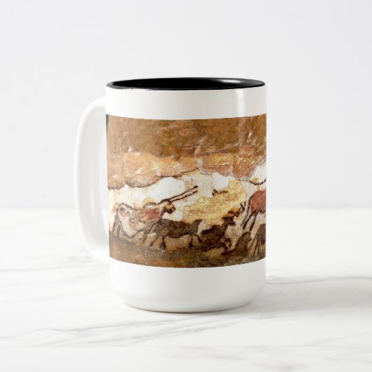 Lascaux Höhlenmalerei: Stiere (Version II) Zweifarbige Tasse (Vorderseite Links)