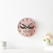 Lashes Makeup Artist Moderne Rose Gold Salon Runde Wanduhr (Zuhause)
