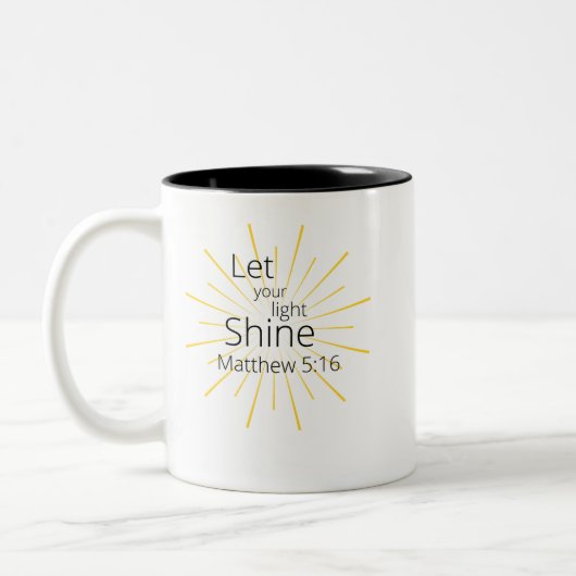 Lass Dein Lichtschlauch Matthew 5:16 Tasse (Links)