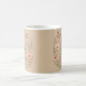 Lass deine Seele mit Boho-Wildblumen Sandbeige auf Kaffeetasse (Mittel)