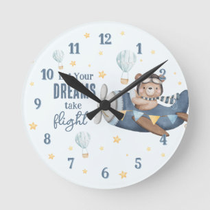 Lass deinen Traum abheben Süßer Bär Blaues Flugzeu Runde Wanduhr
