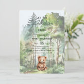 Lass der Adventure Begin Forest Bear Baby Shower Einladung (Stehend Vorderseite)