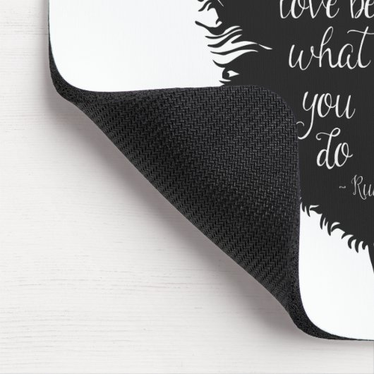 Lass der Schönheitsfeder Mousepad (Ecke)