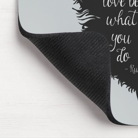 Lass der Schönheitsfeder Mousepad (Ecke)