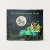 Lass der Shenanigans Begin Irish Gnomes Full Moon Wandteppich (Vorderseite (Horizontal))