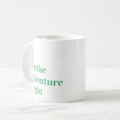 Lass des Abenteuers beginnen Green Script Monogram Kaffeetasse (Vorderseite Links)