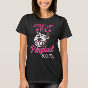 Lass dich nicht vom Pferdeschwanz täuschen Karate T-Shirt