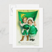 Lass Erin Remember Couple mit einer Flagge Postkarte (Vorne/Hinten)