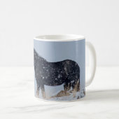 Lass es Schnee Wild Mustang Weihnachten Kaffeetasse (VorderseiteRechts)